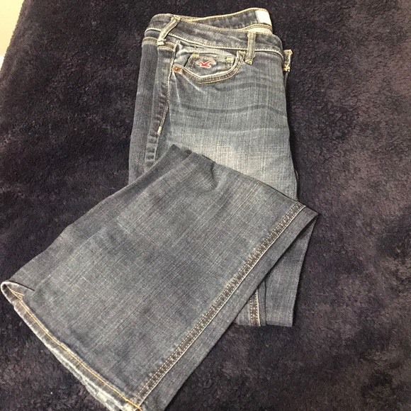 Hollister Jeans - Picture 2 of 3